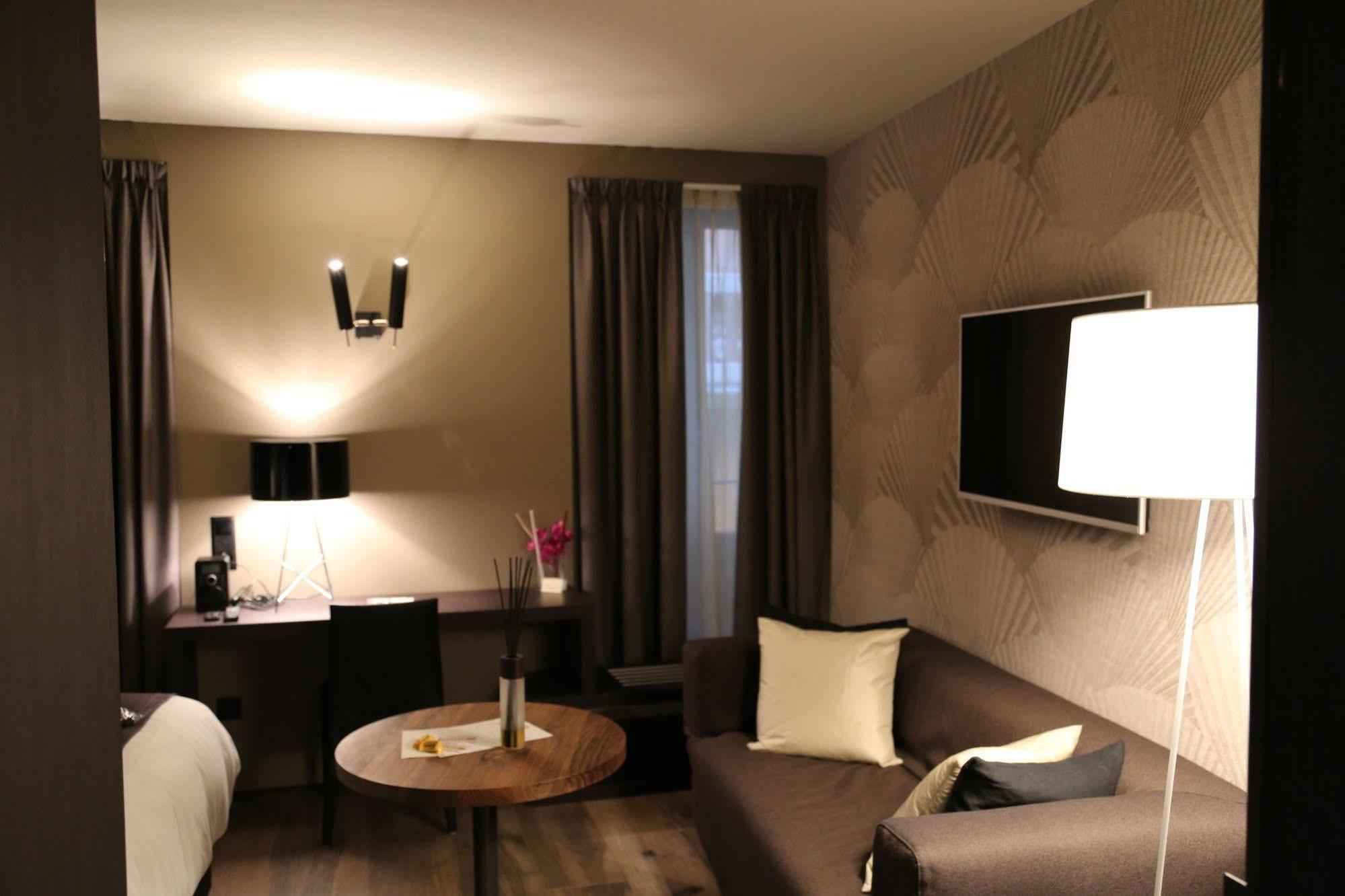 San Carlo 4*